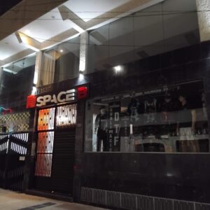 B1 - LOCAL COMERCIAL